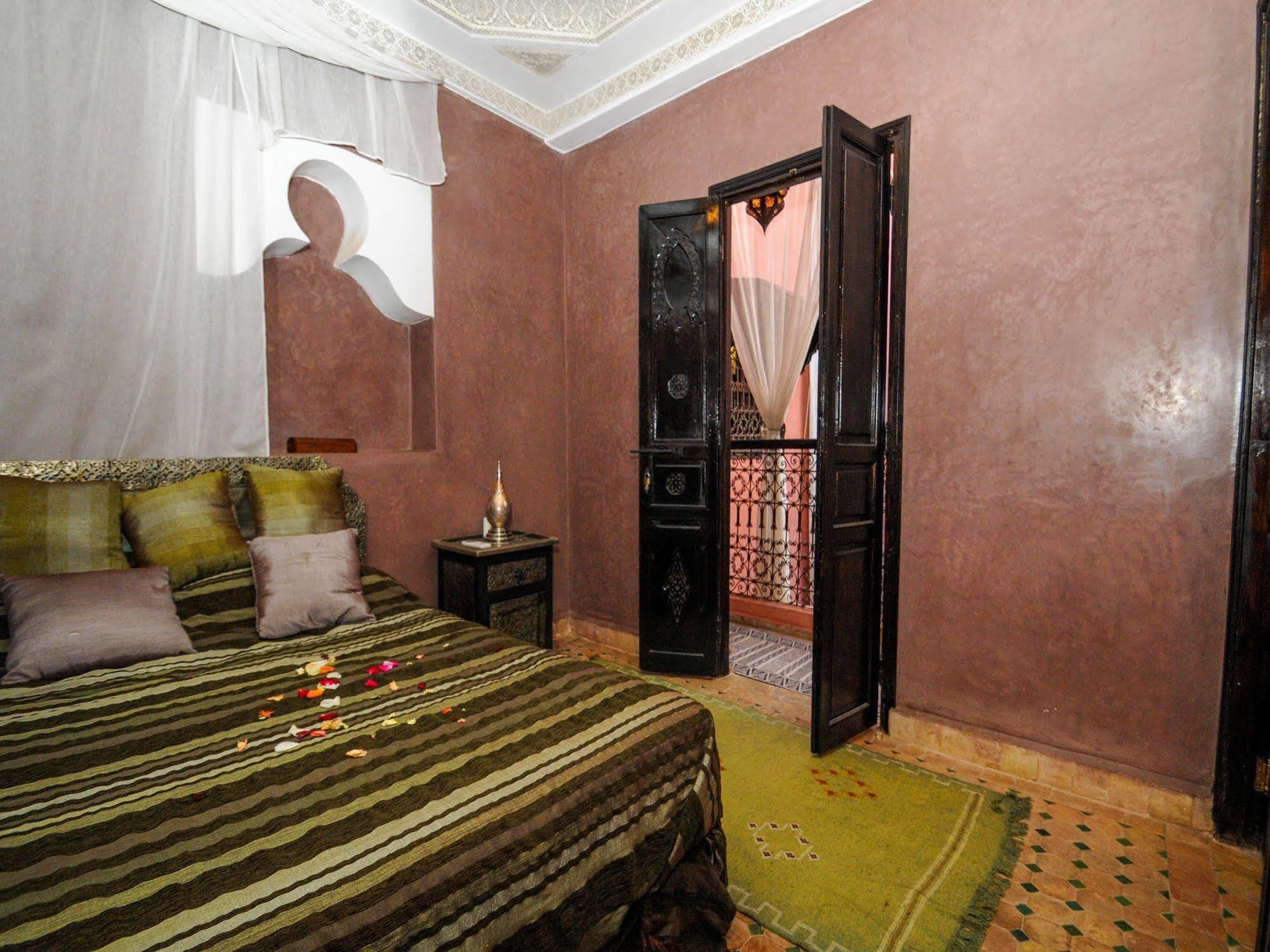 Riad Dar Aby Marrakesh Bagian luar foto