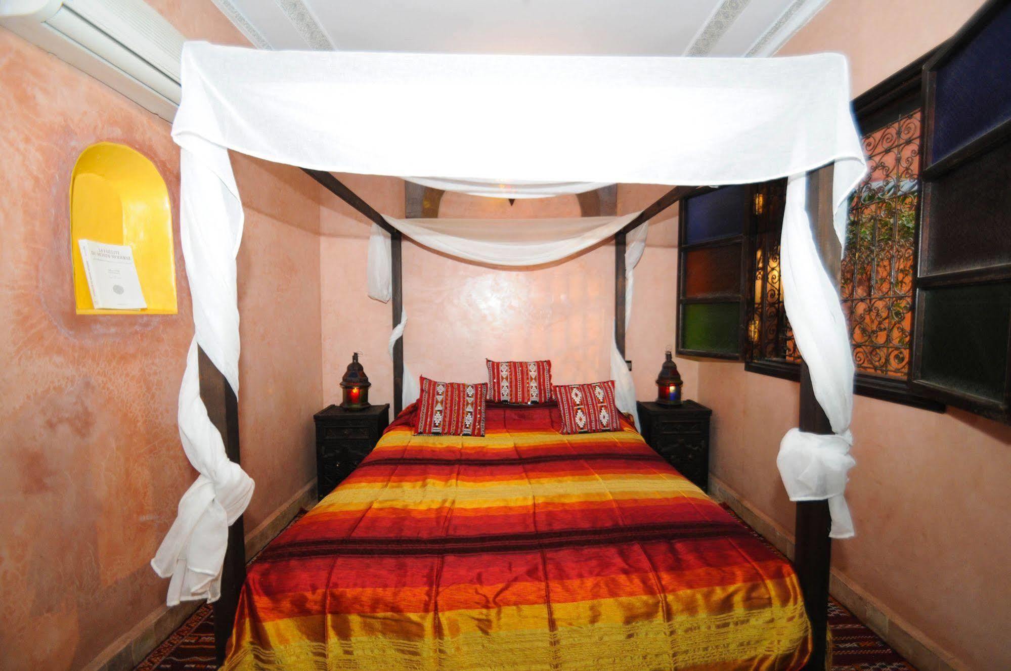 Riad Dar Aby Marrakesh Bagian luar foto